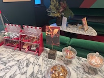 Skønt med en lille snack bar i receptionen
