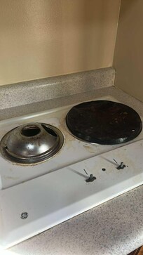 THIS WAS IN THE ROOM, DON'T EVEN KNOW WHY IT WAS FILTHY AND UNUSABLE.