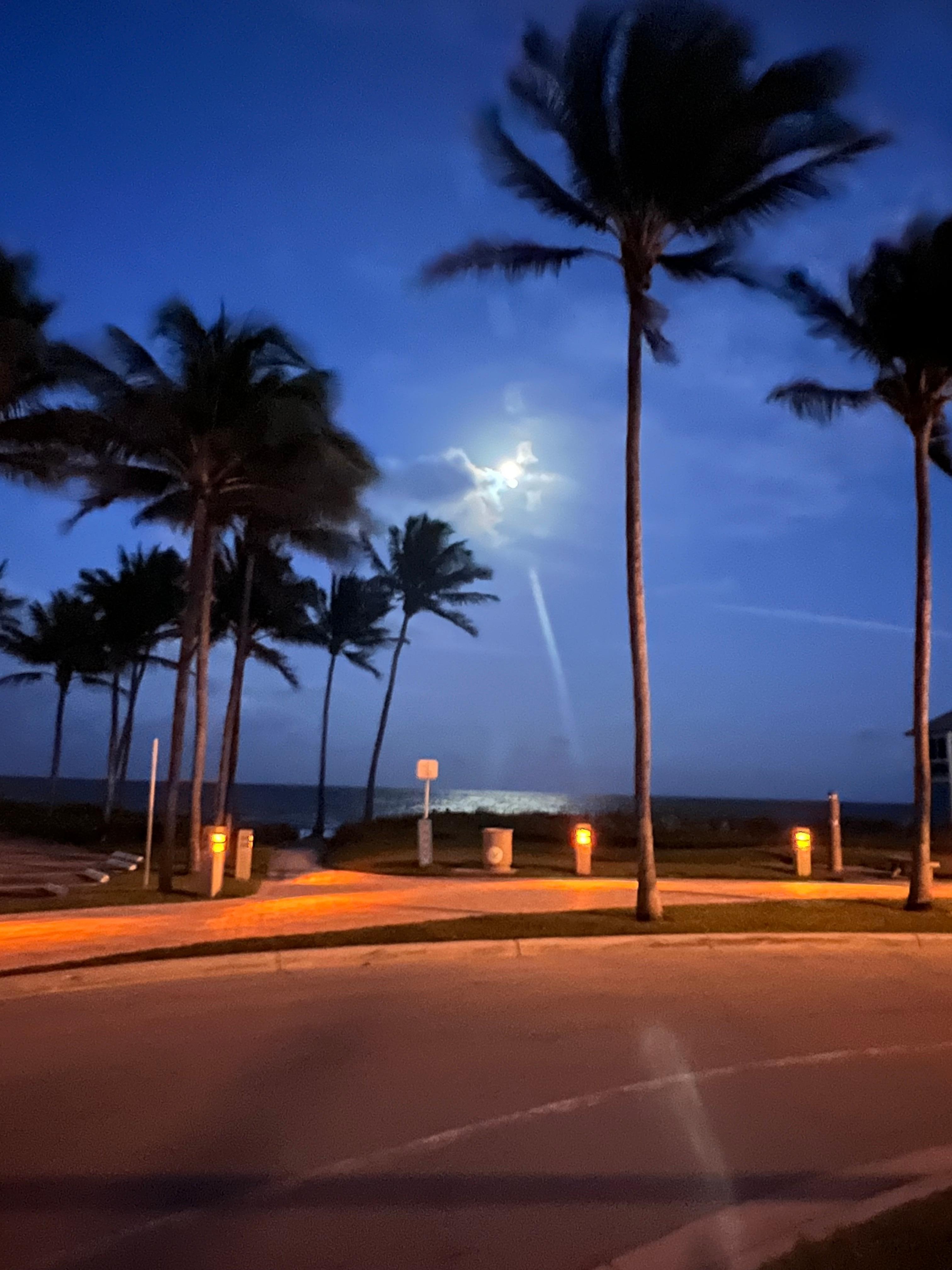 Walk to Deerfield Beach