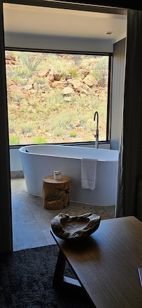 The amazing bath with a view