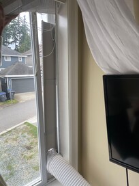 A/C ? Nicht verschließbares Fenster - Nur loose Abdeckung!