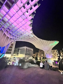 Walkable to las setas and other areas of interest