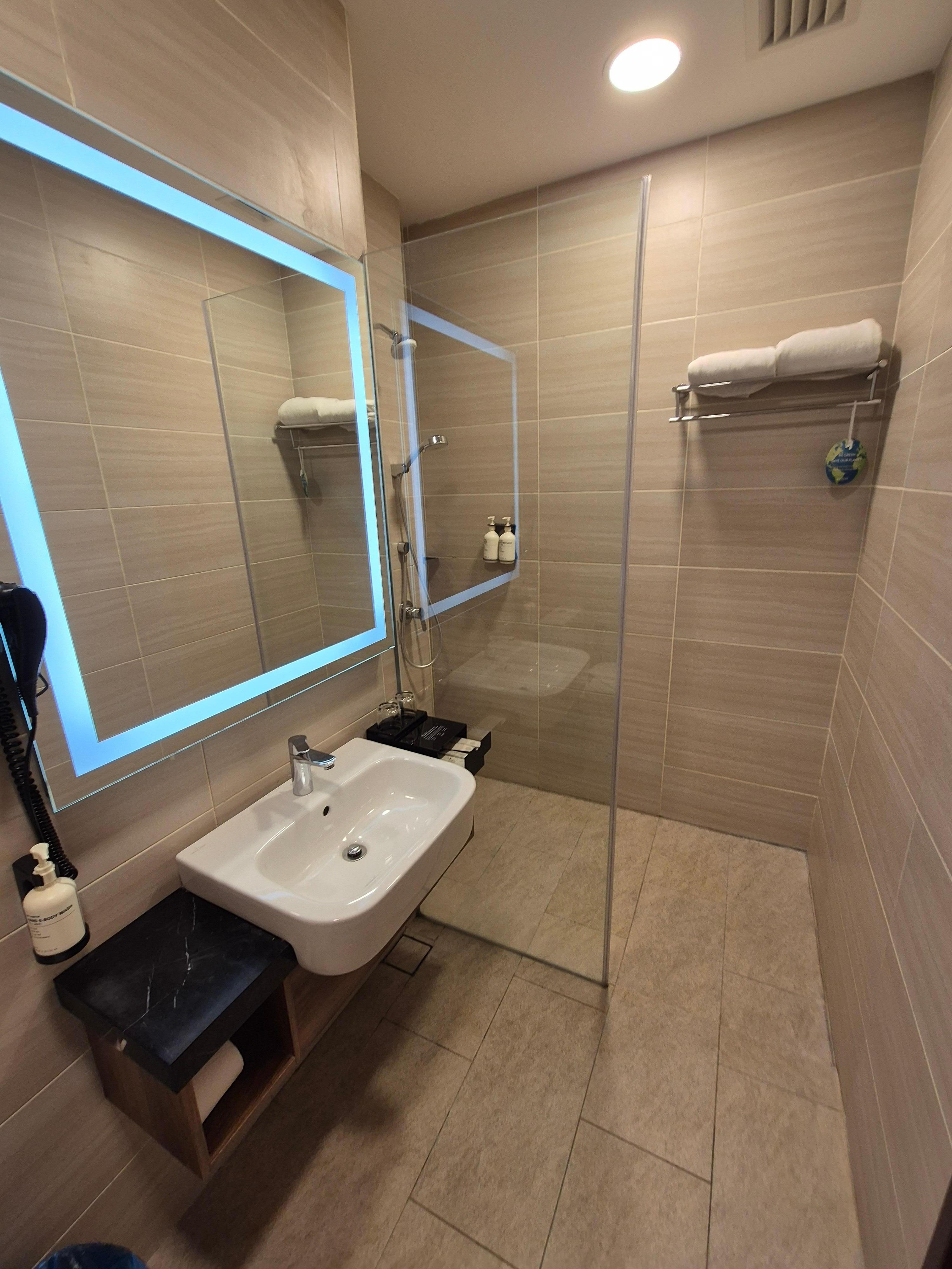 Generous bathroom