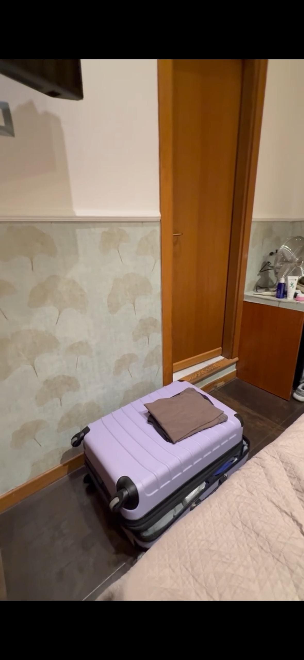 No space to put luggage.
