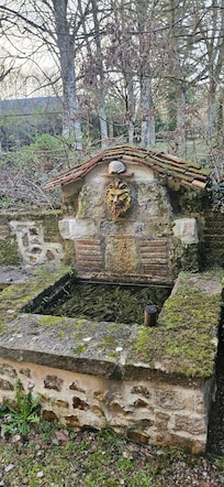 Fontaine dans le jardin