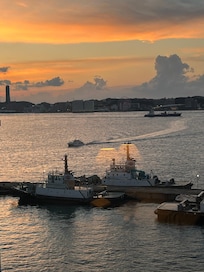 客室からの
唐戸港-門司港
