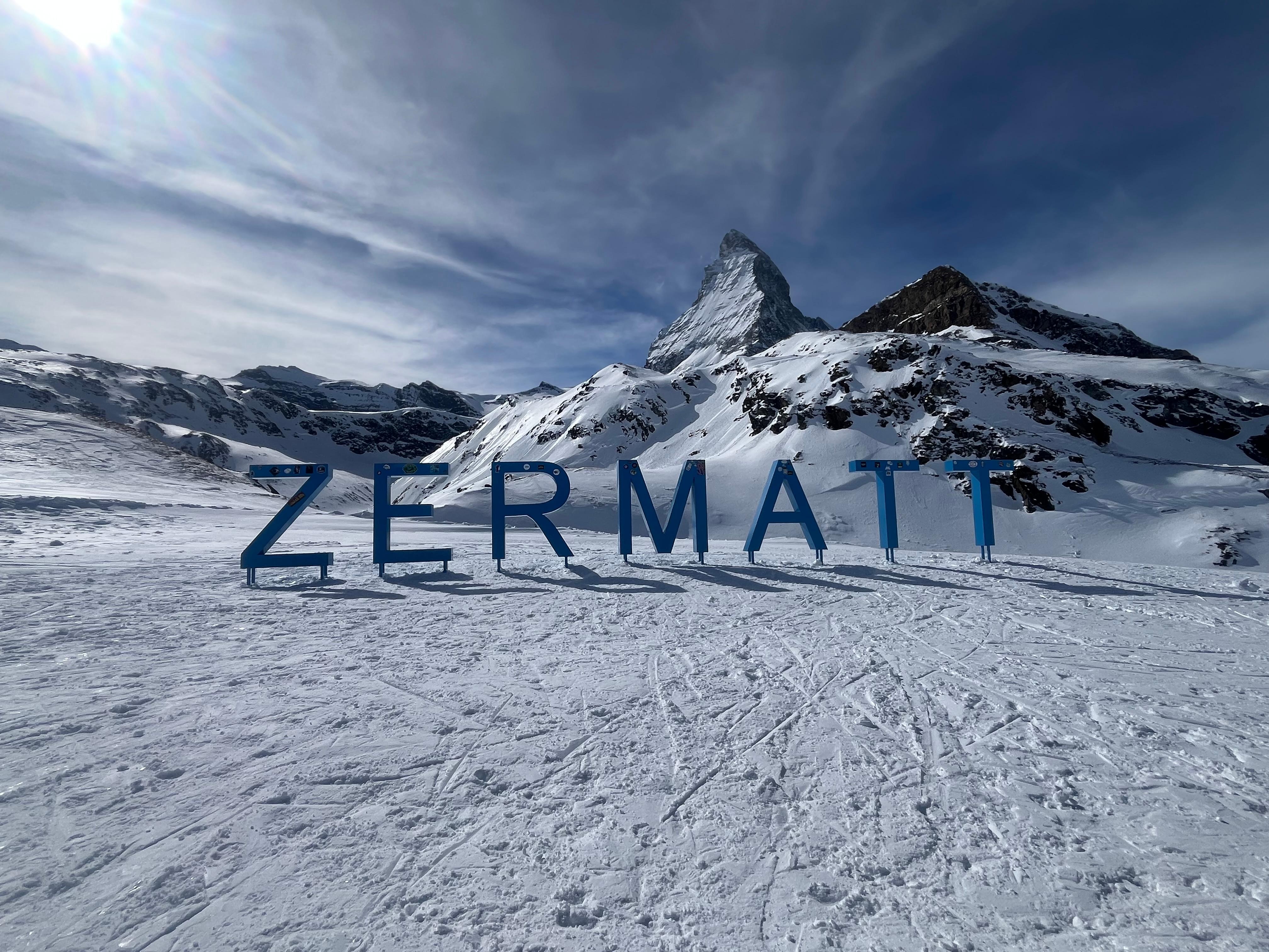 International Ski Pass Ski over to Swiss side