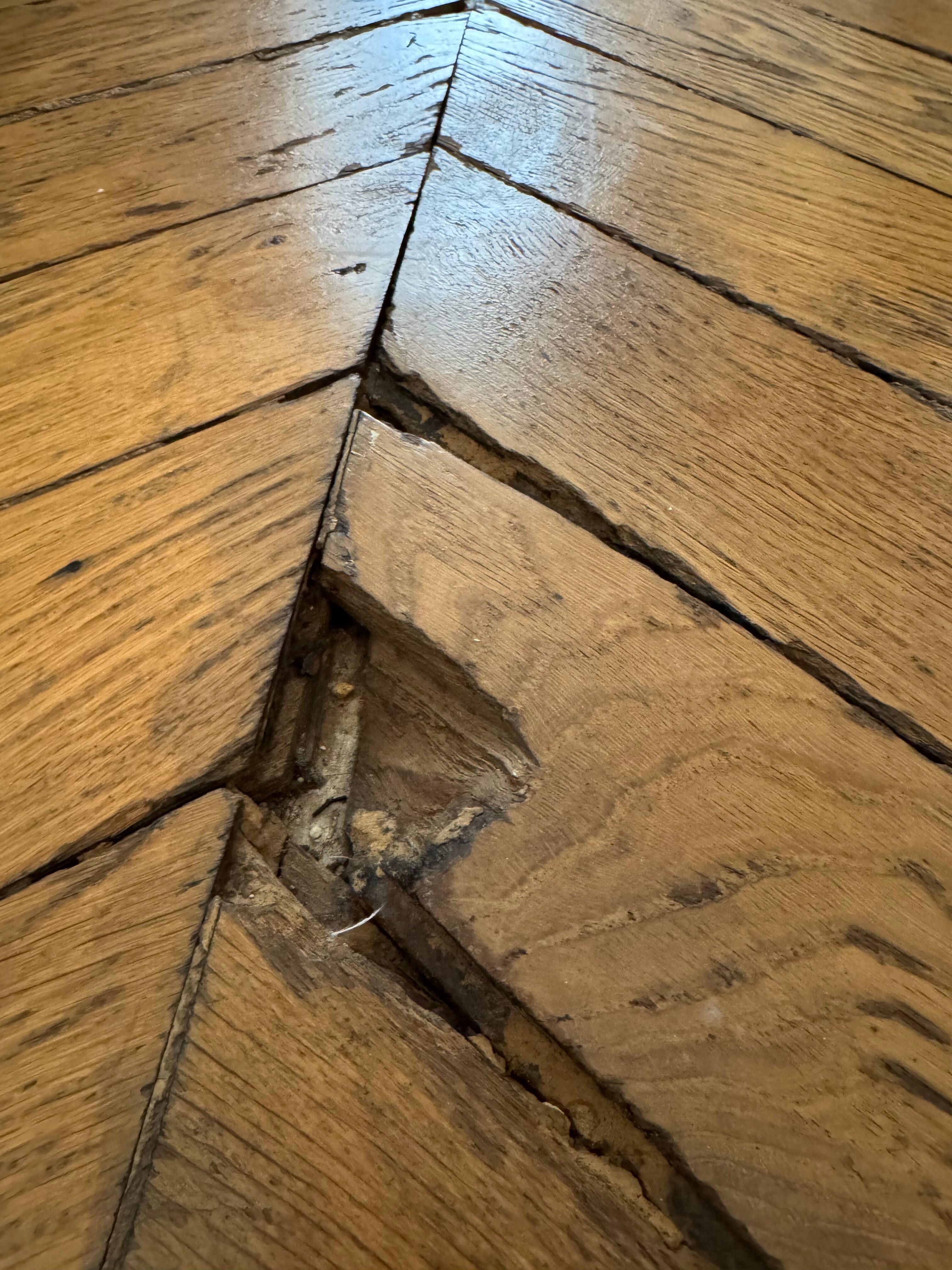 Ripped my sock on thiz