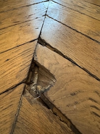 Ripped my sock on thiz