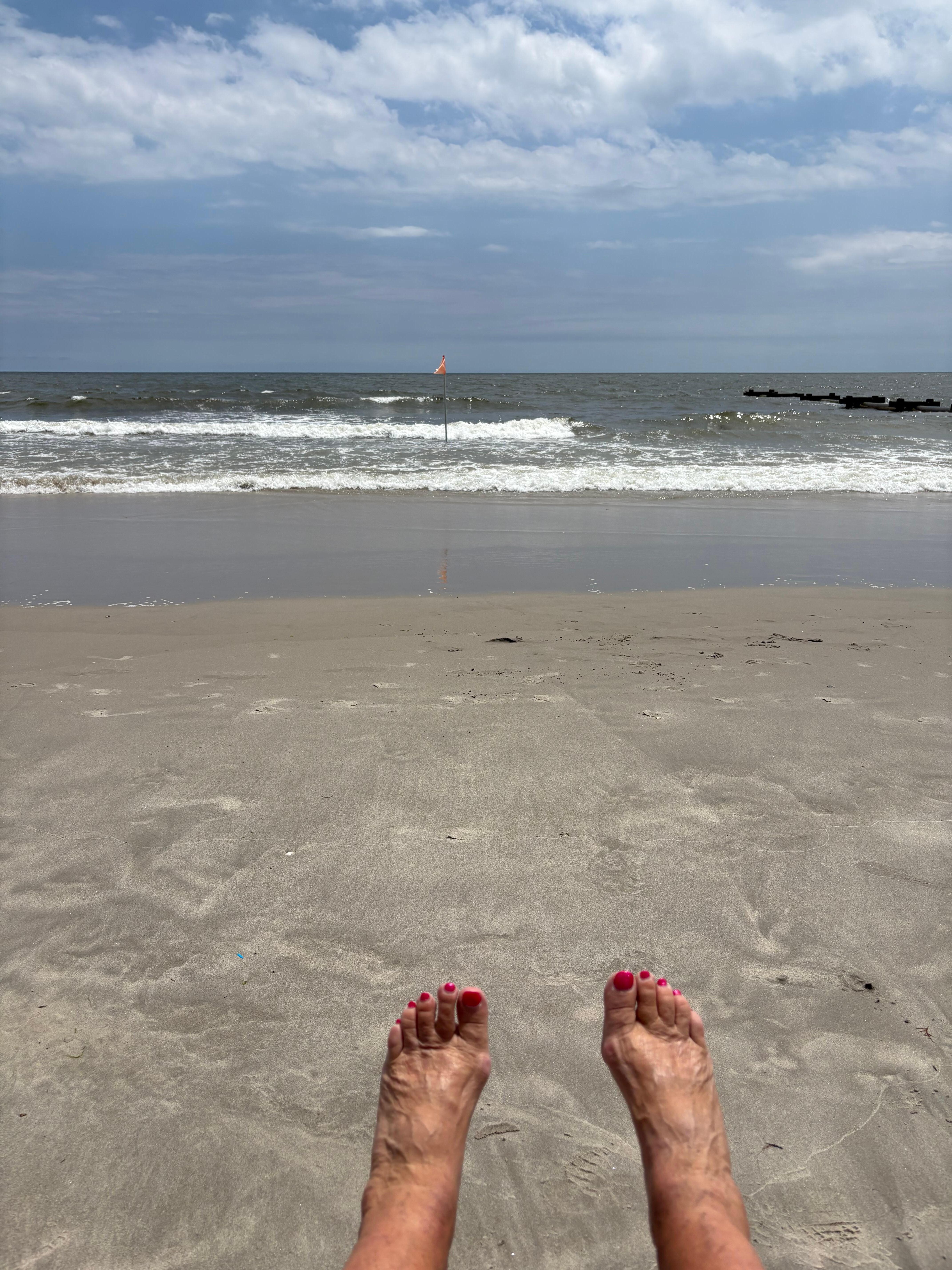 Great place to relax and enjoy hearing the ocean 