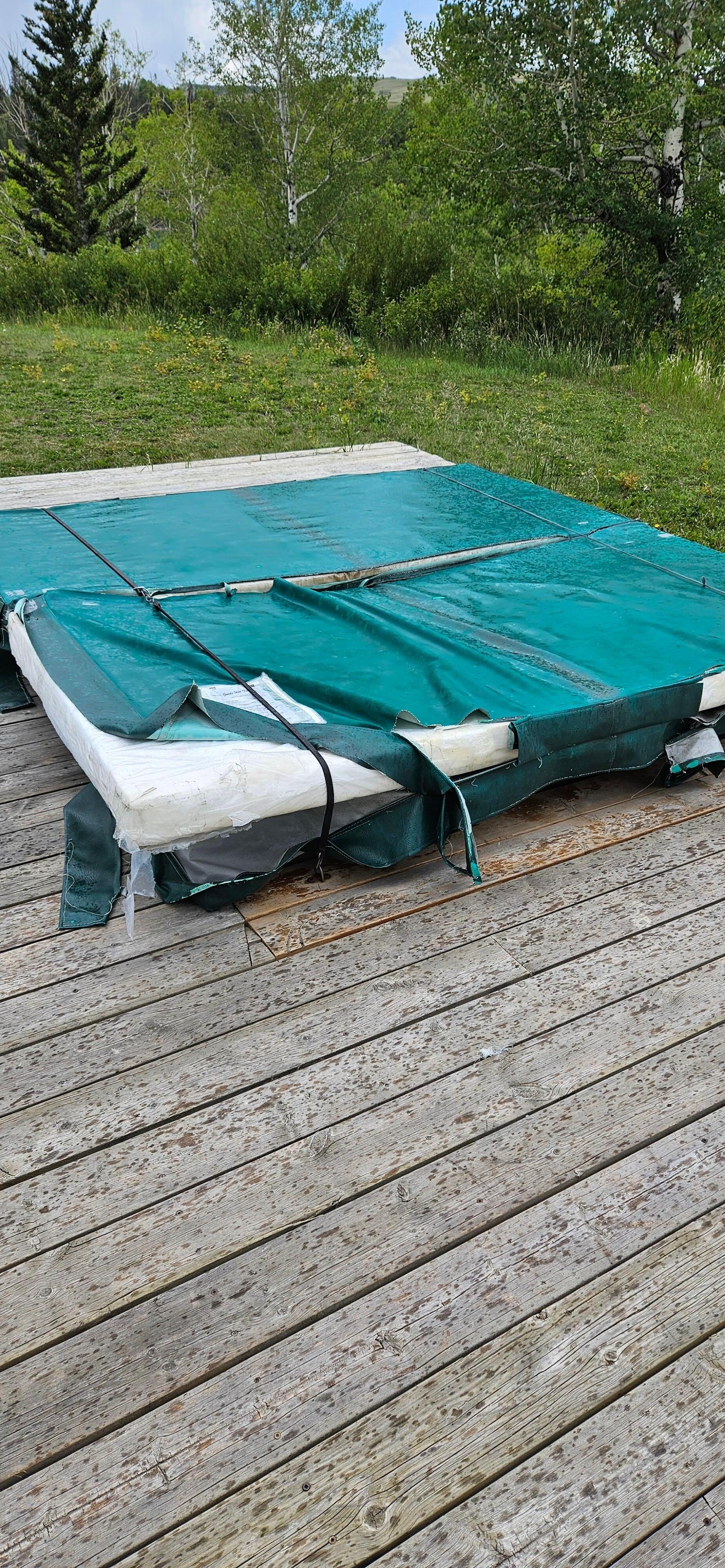 This is a hot tub that can't be used because you would not get cover back on.