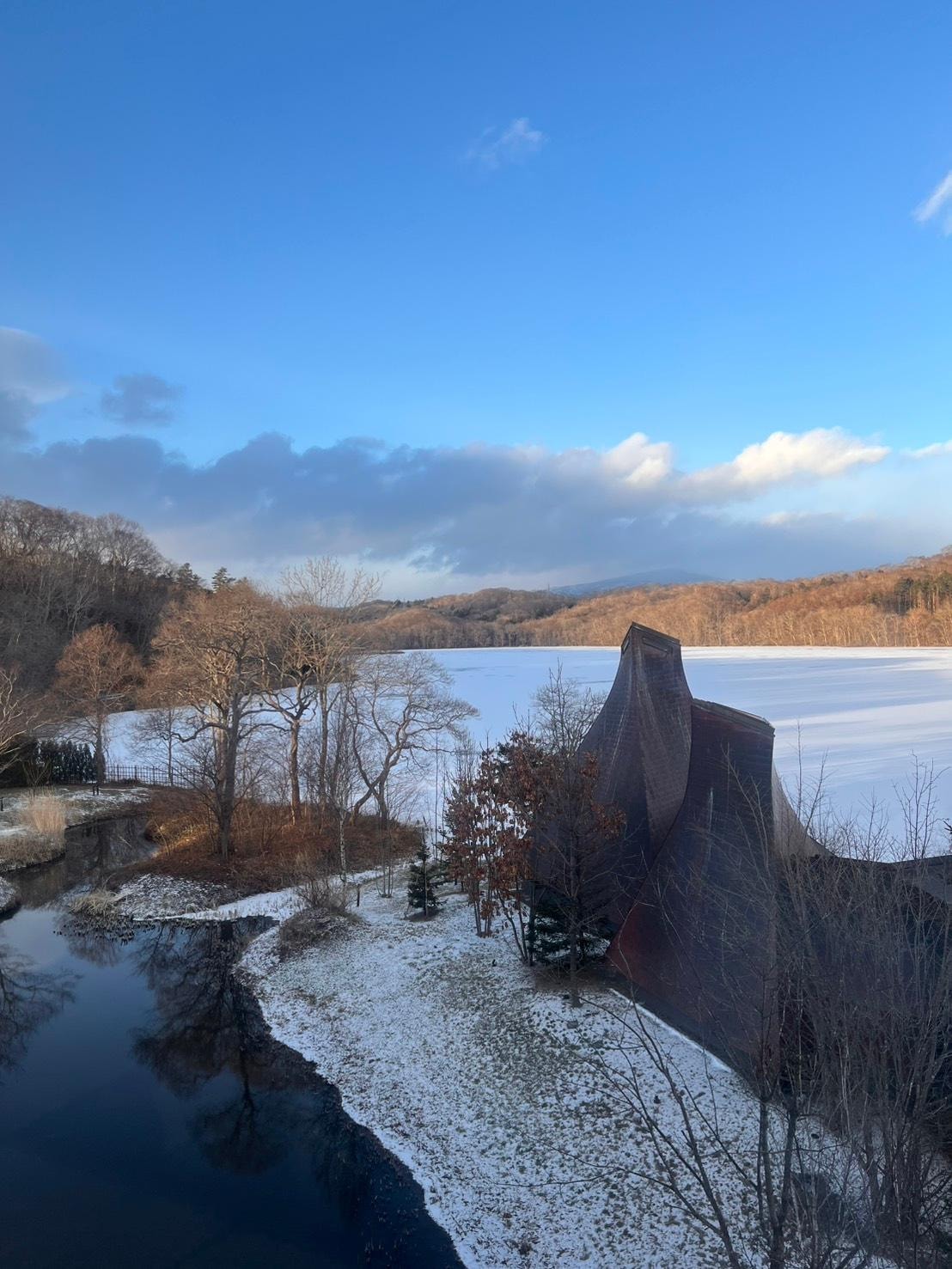 房間窗外看出去的景色