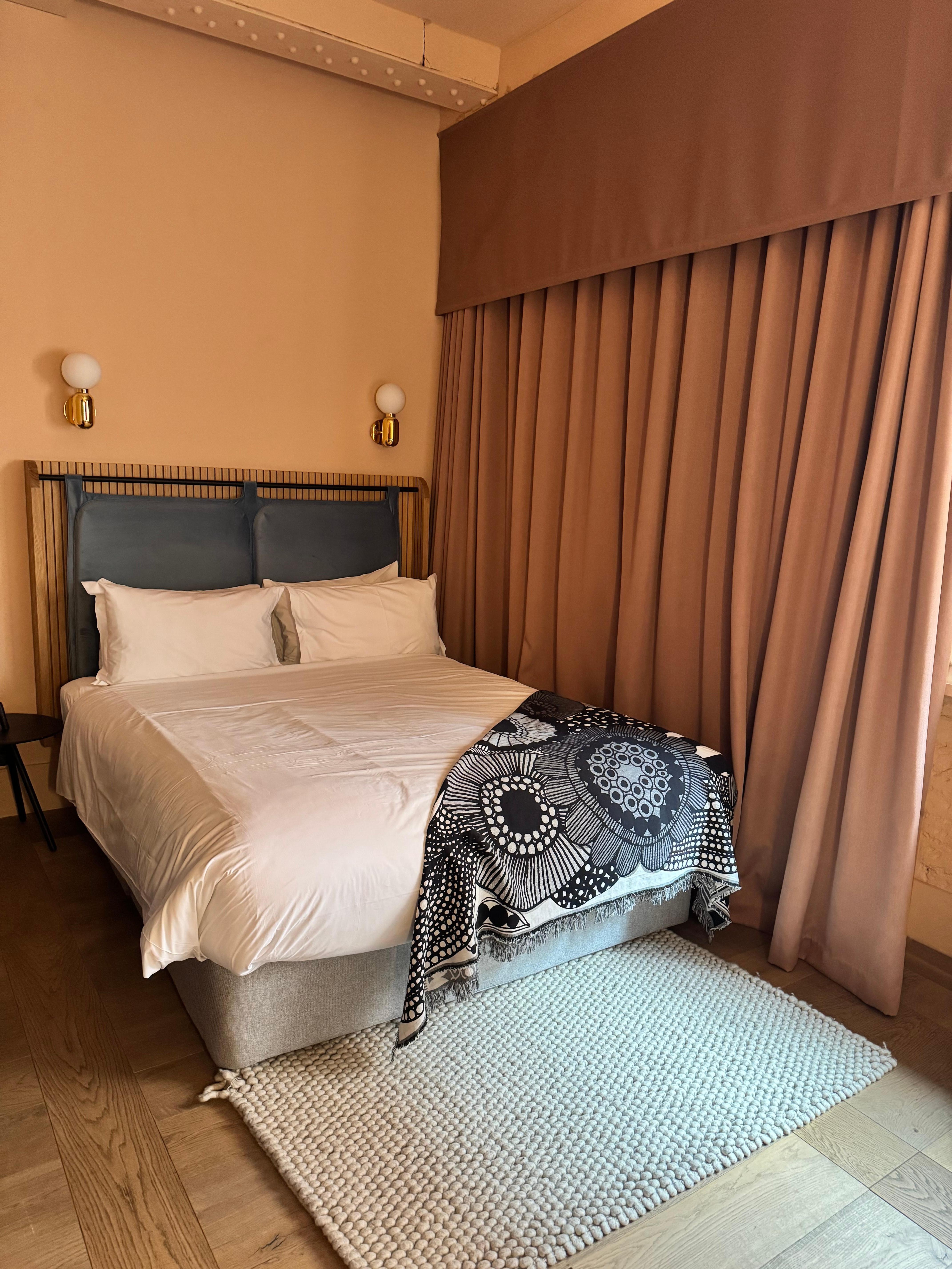 Double bed