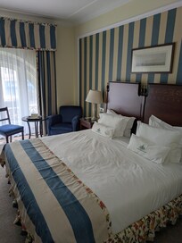Large comfy bedrooms