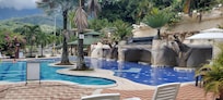 Bella la piscina