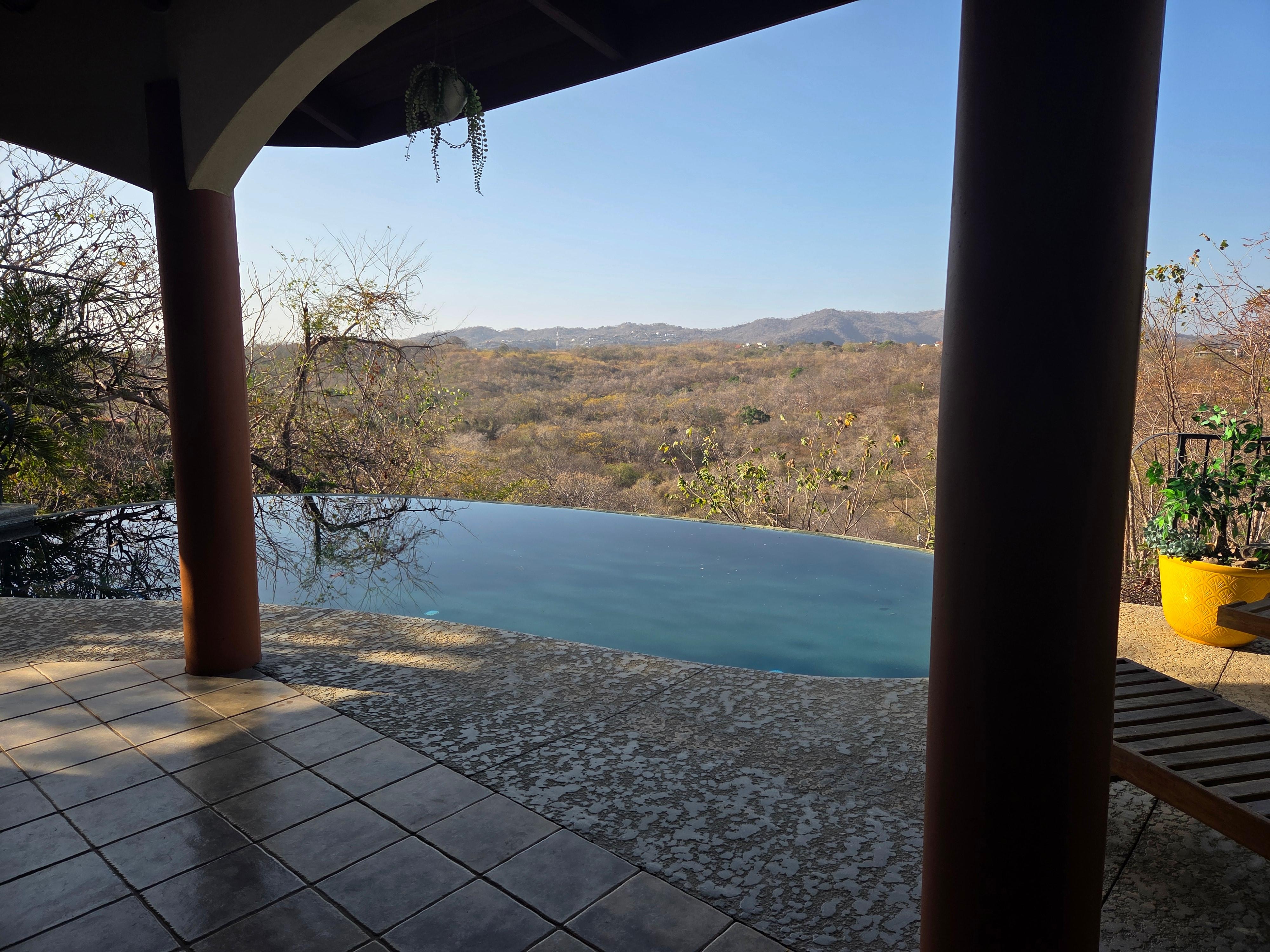Pool is right in the sun, nice and warm.