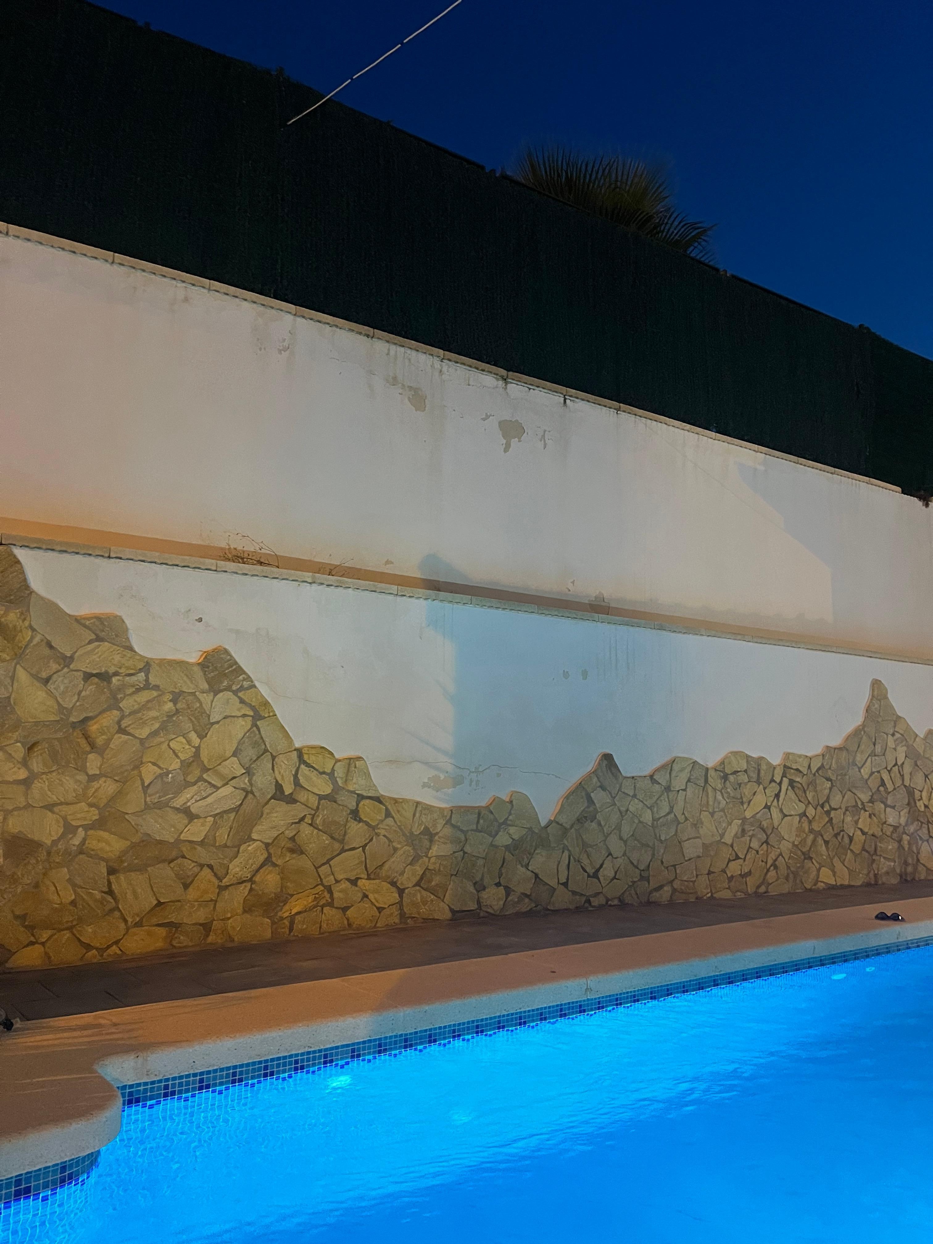 Flaking paint(no problem)