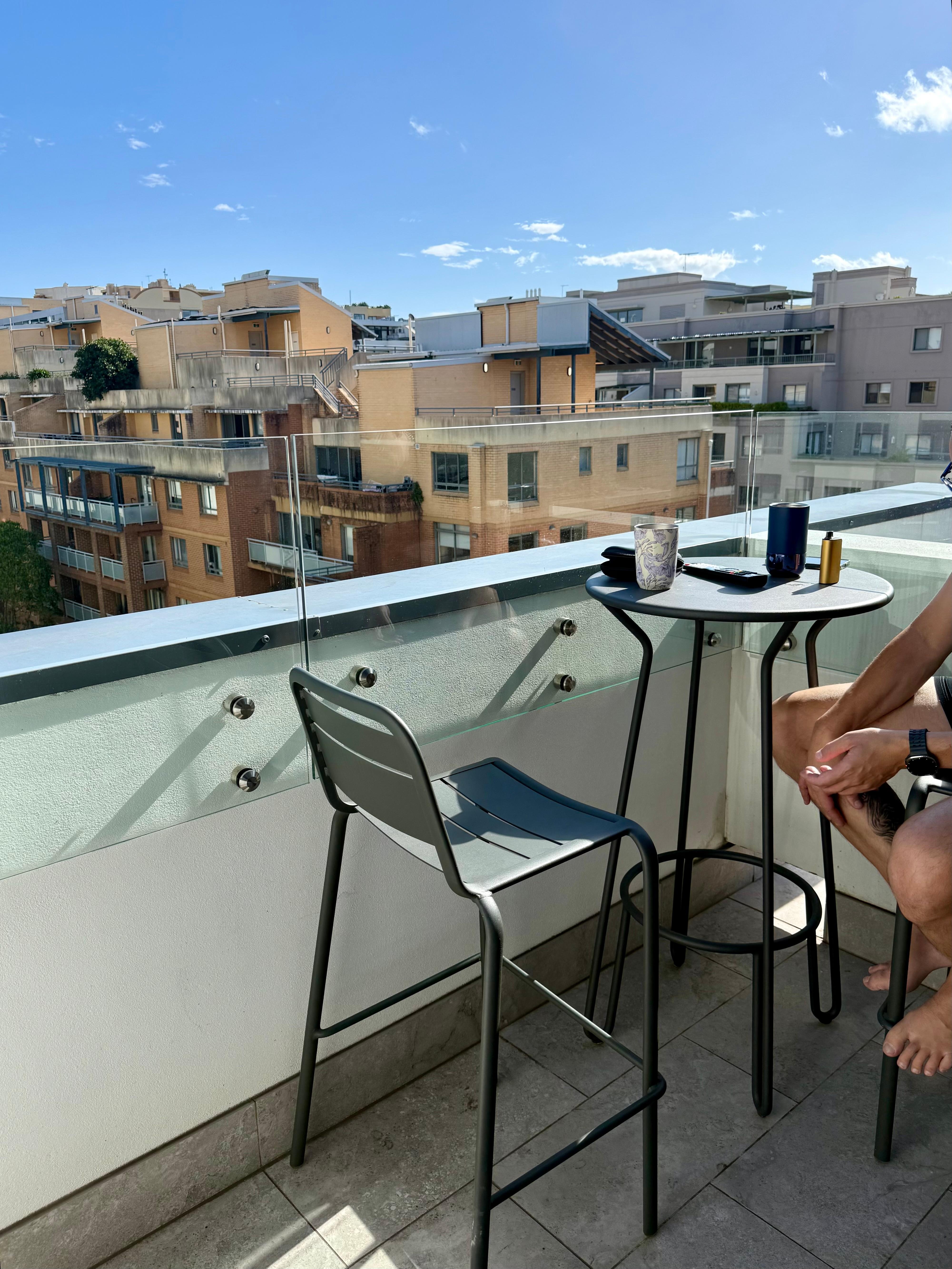 And we loved the little balcony, where we sat and had a few drinks before going to our function. 