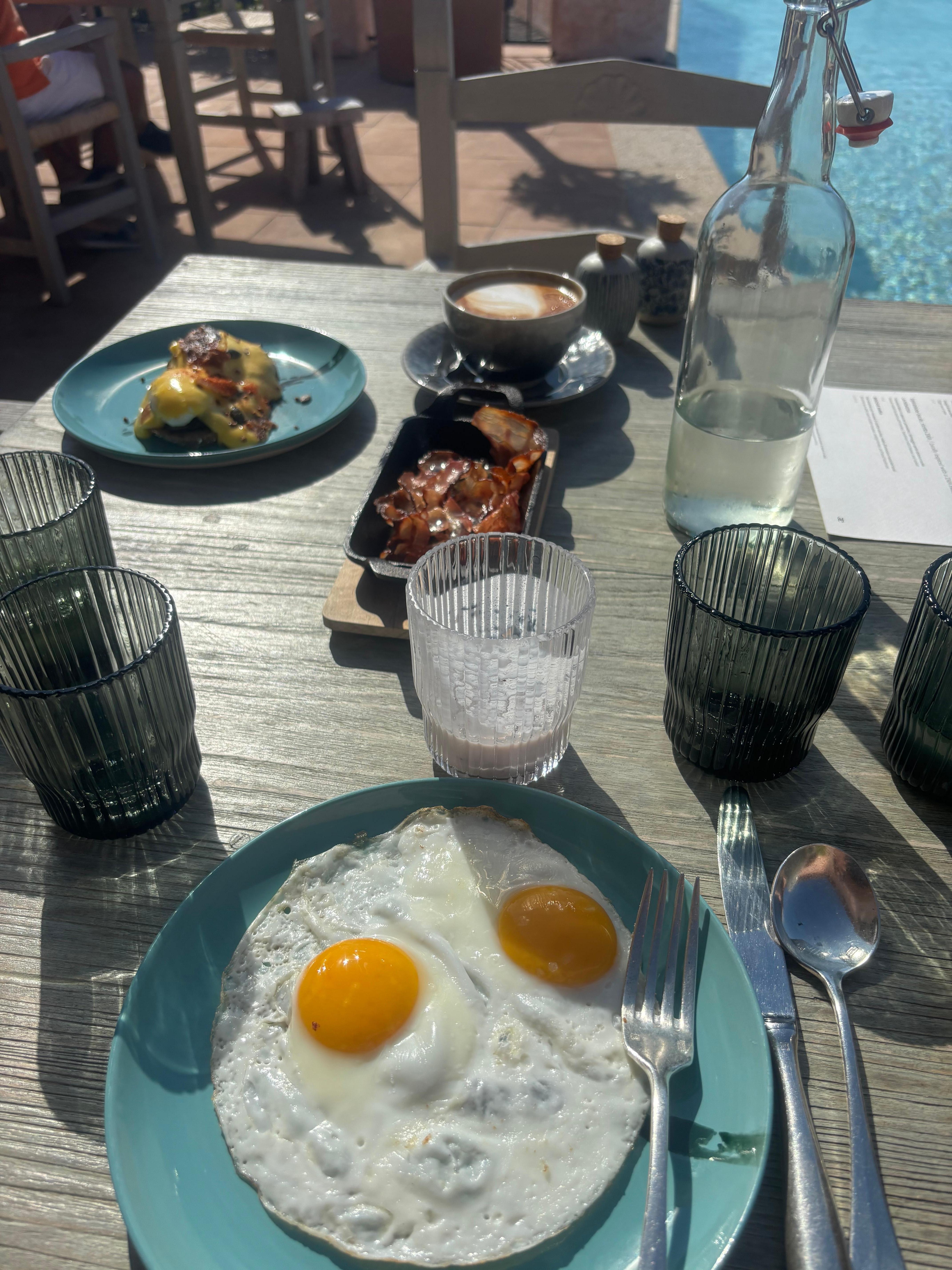 Free breakfast