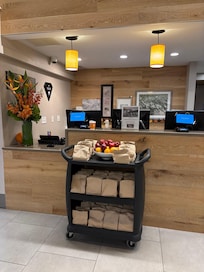 3am cart for takeout