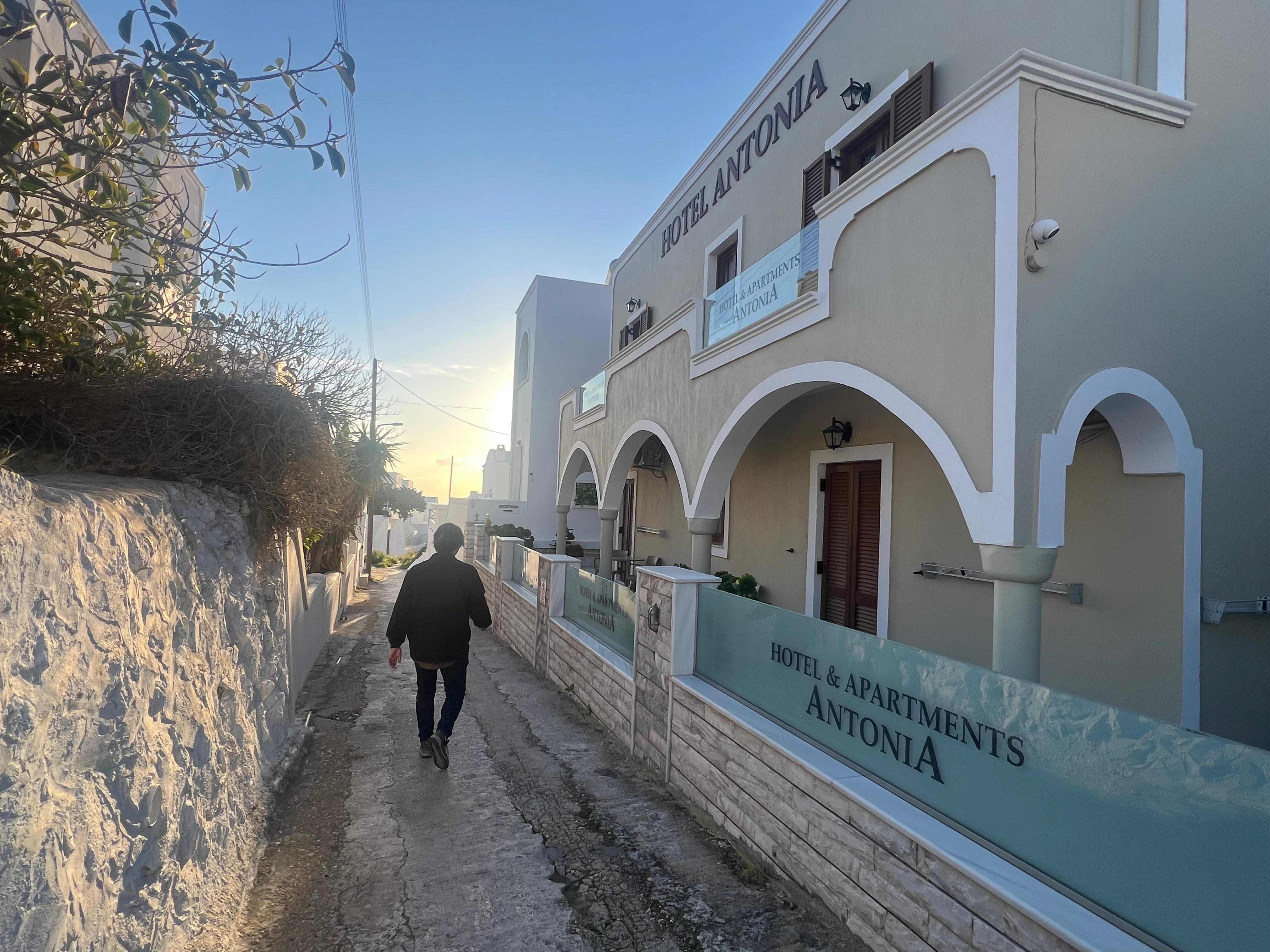 アントニア外観