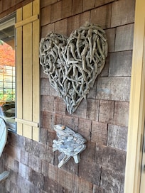 Front porch decoration