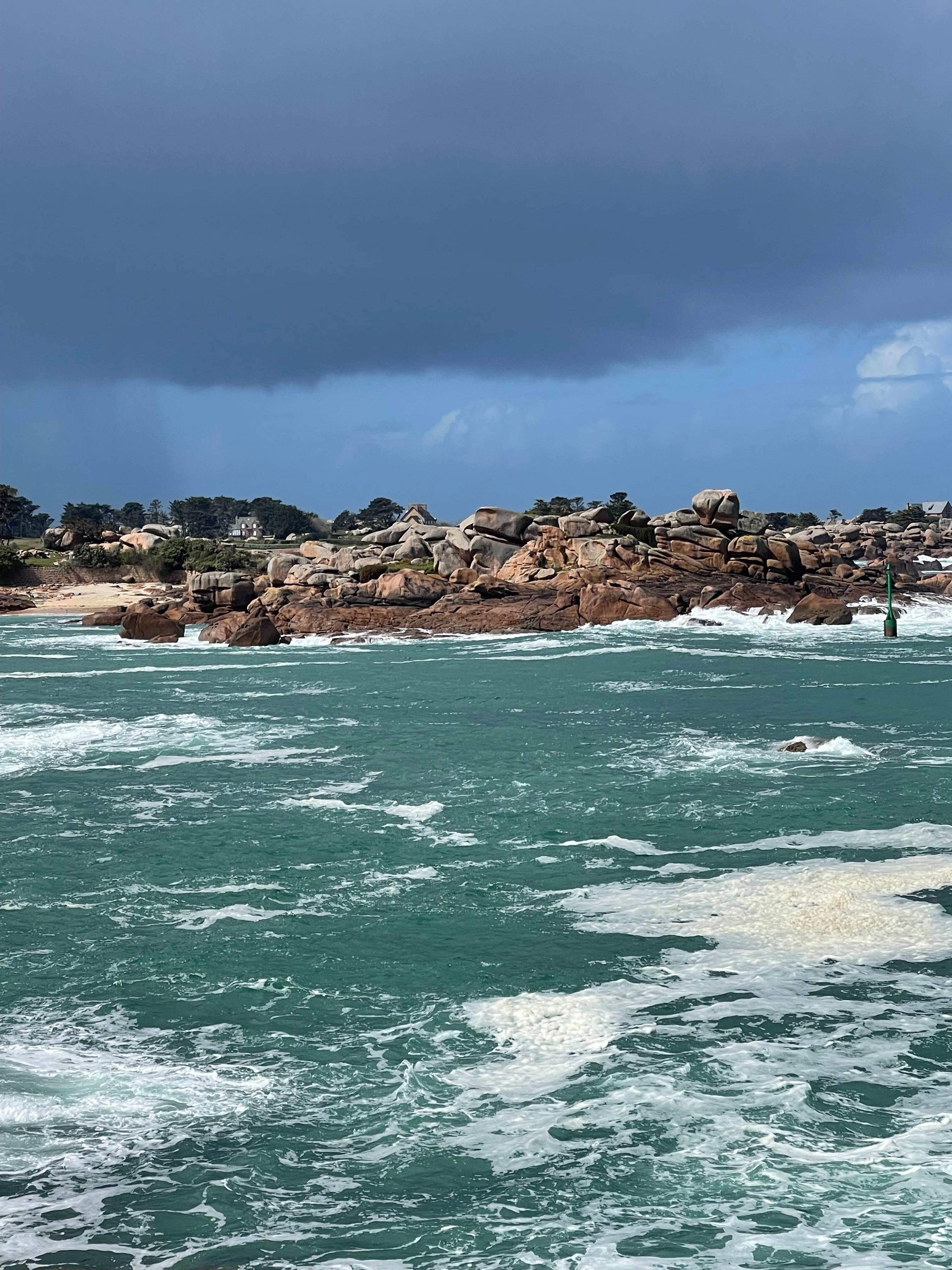 Vue du GR34 sentier des douaniers