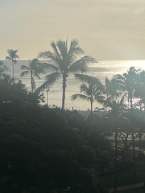 Ocean view from side of lanai