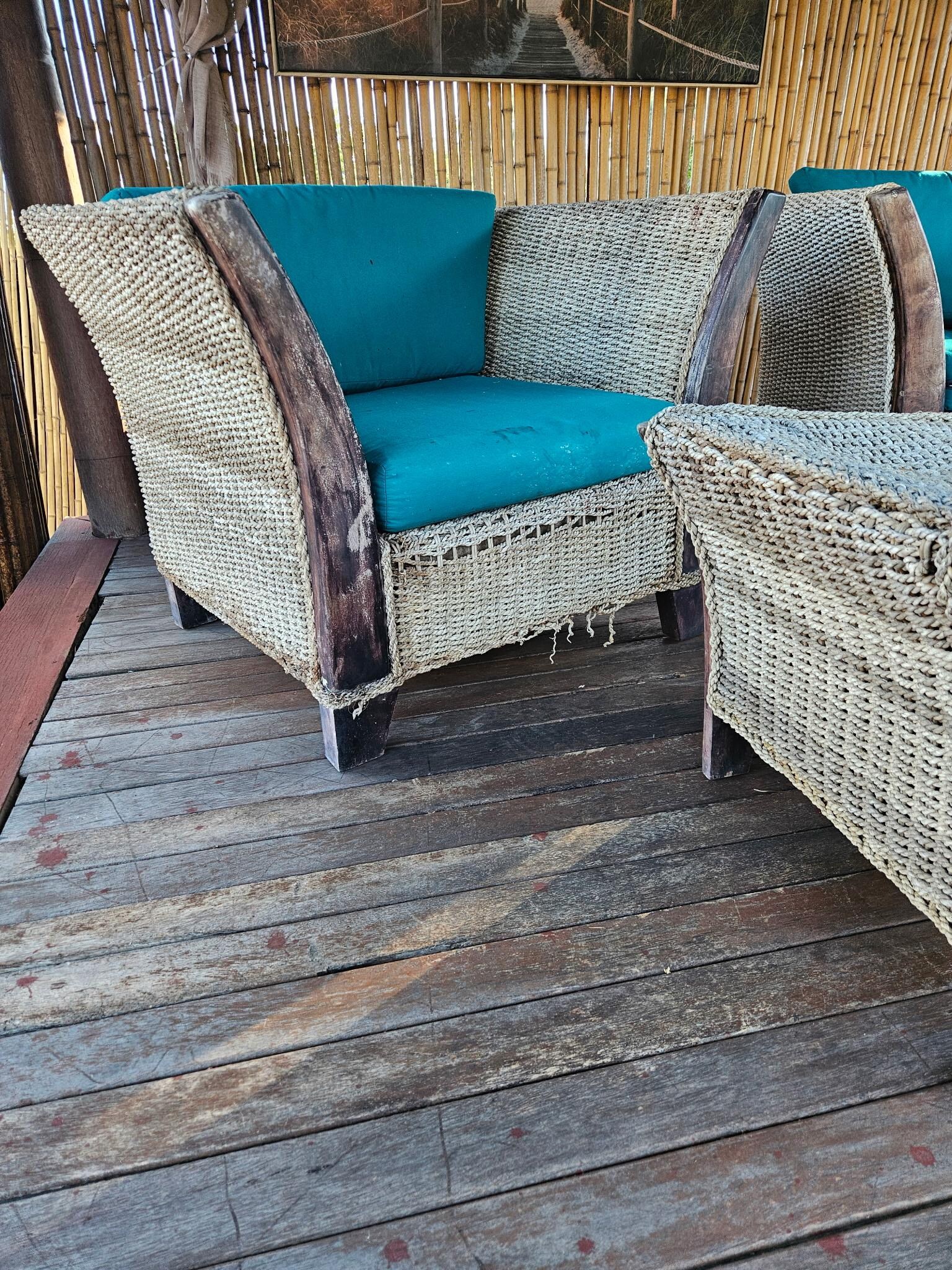 Patio furniture old and dirty 