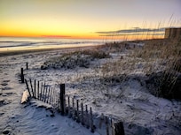 Nags Head Beach is a 5-6 minute drive away