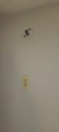 No smoke alarm