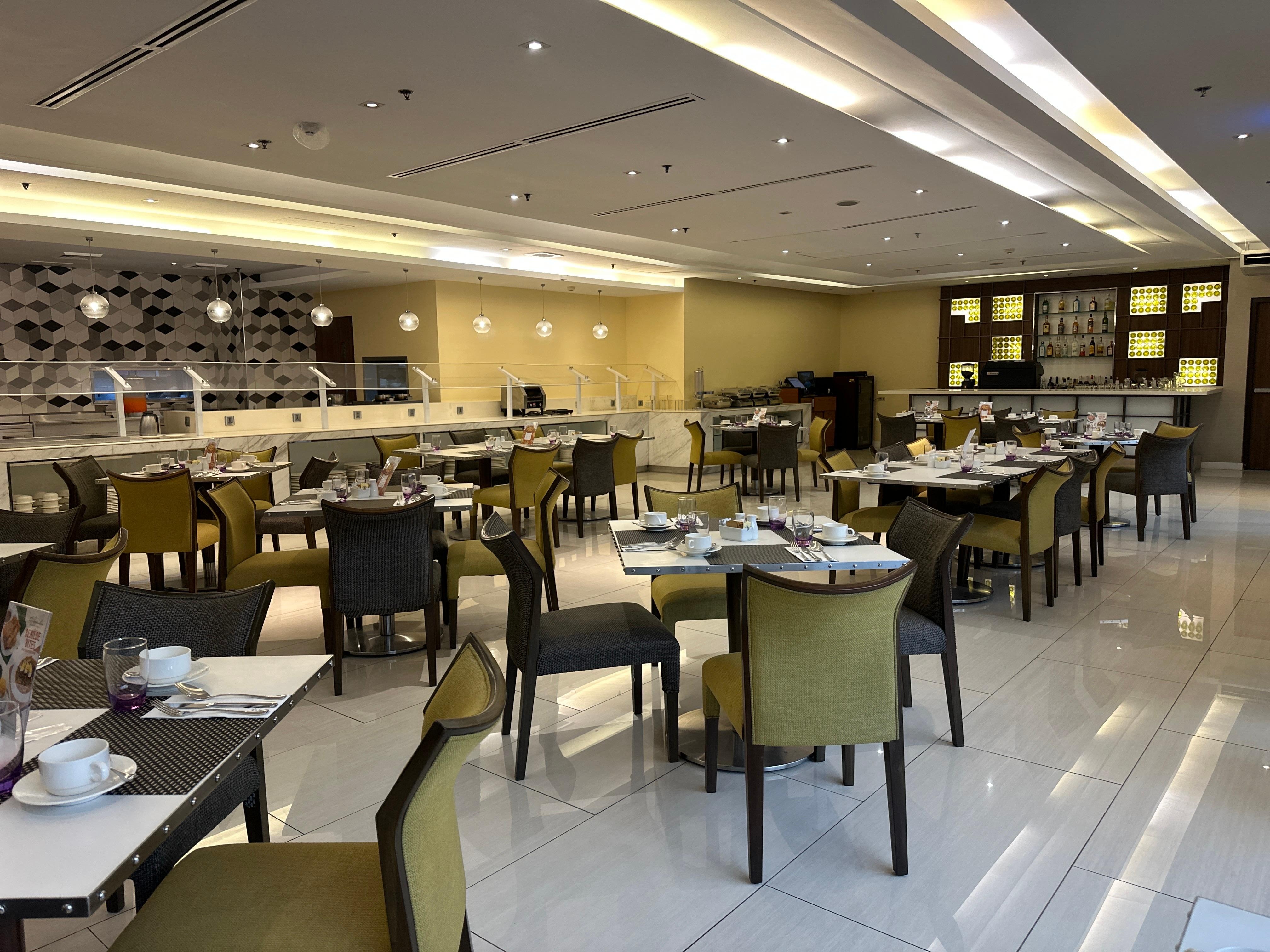 Restaurant has potential, but no good chef, nor quality care.