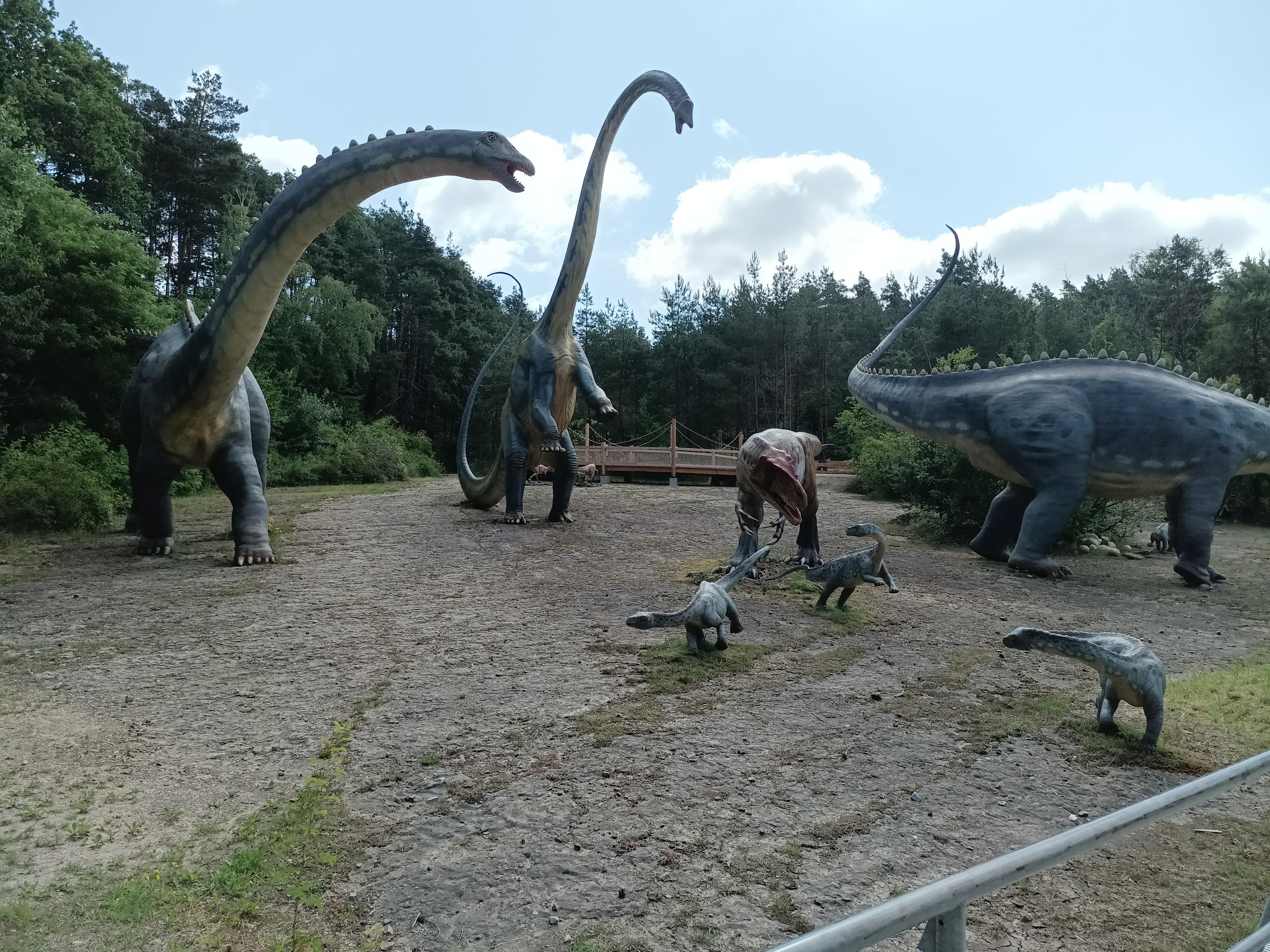 Dino-Park in Münchehagen nicht weit weg.