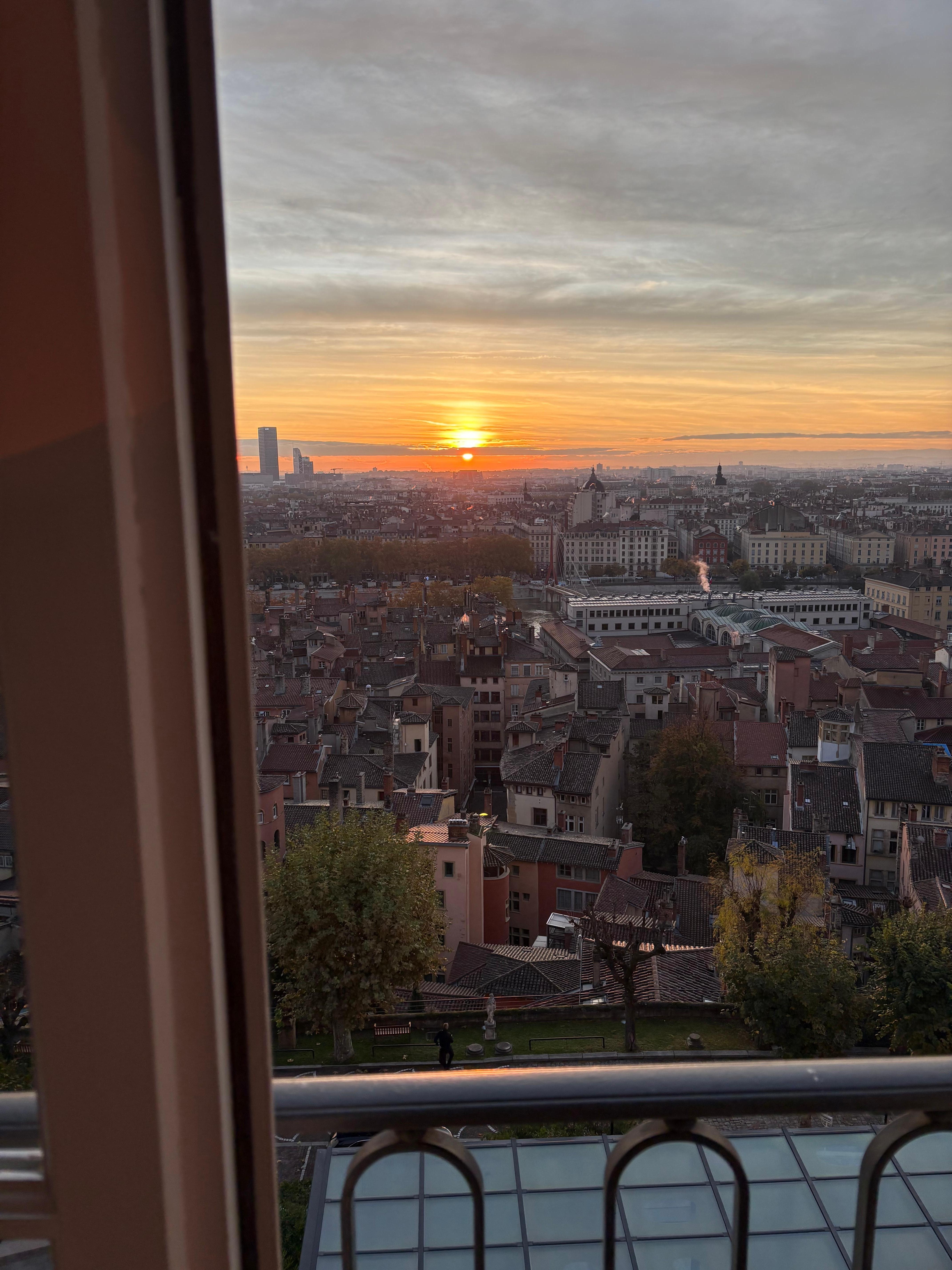 Soloppgang over Lyon