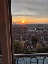 Soloppgang over Lyon
