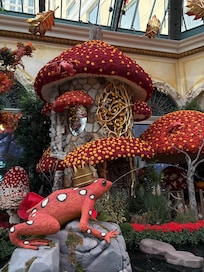 Bellagio atrium