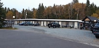 Outside view. Hotel was full by 730pm the evening we were there. Great for a one night stay!