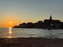 Sonnenuntergang vorm Haus