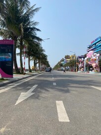 Road along the sea in front of the hotel