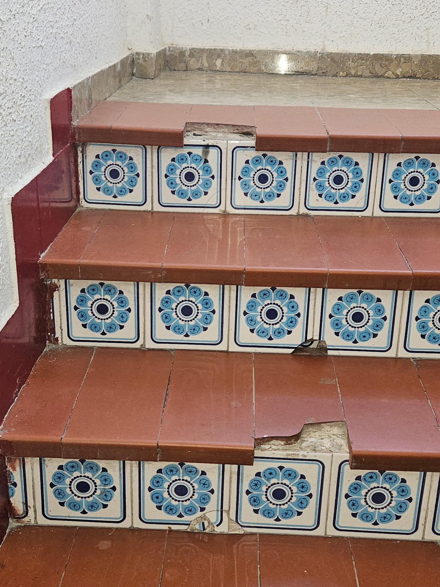 Broken stairs 