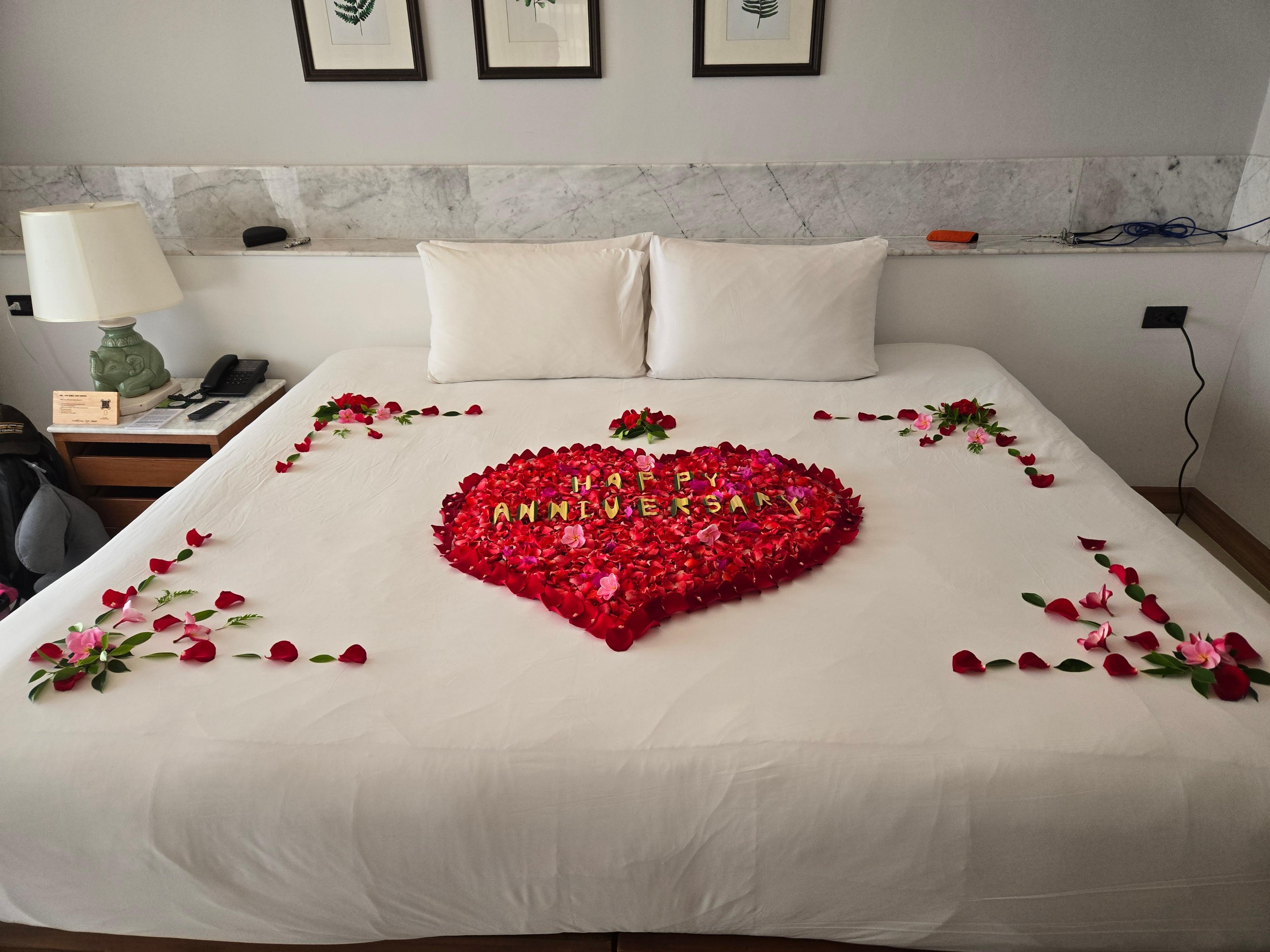 Anniversary room decoration