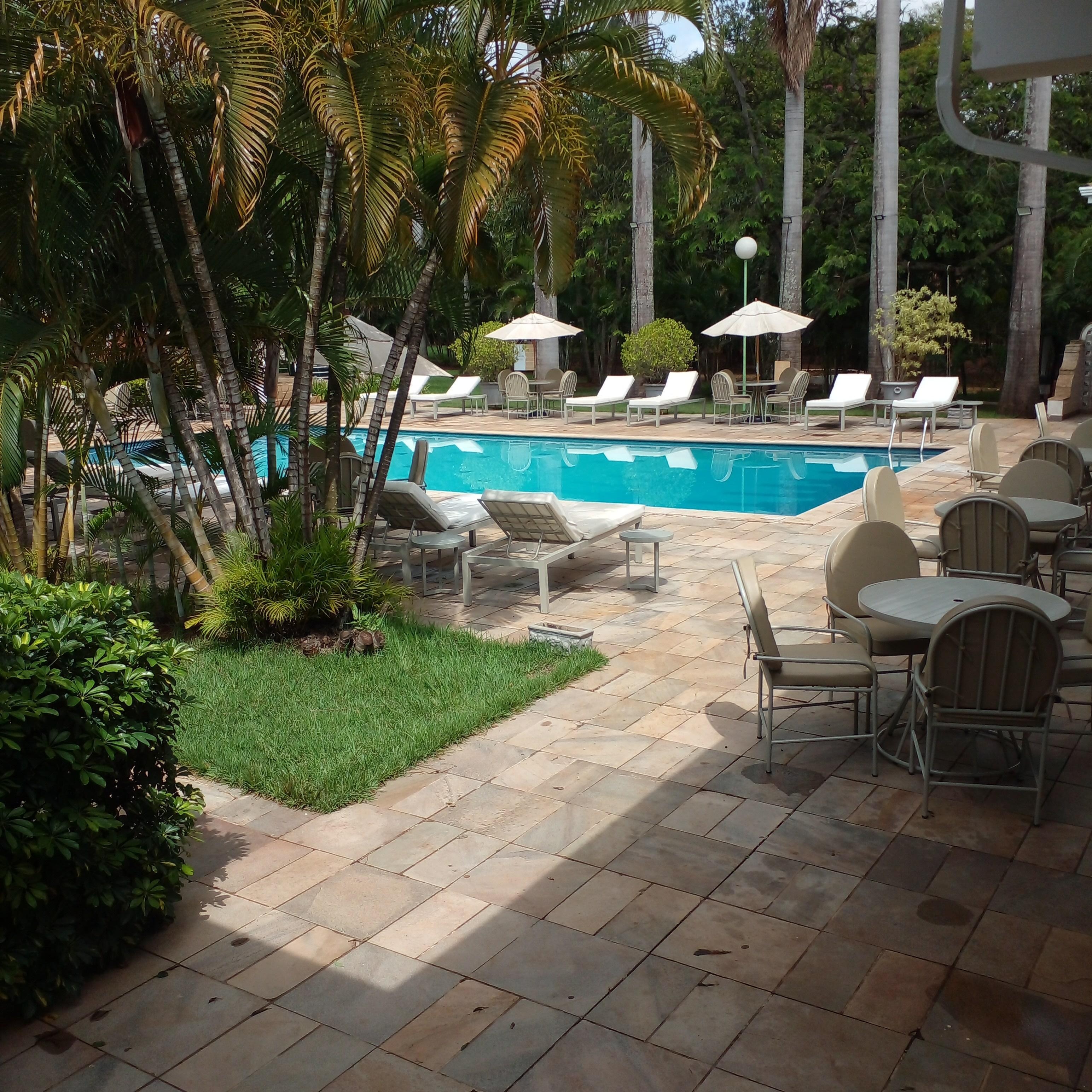 Essa é uma vista muito linda da piscina,vista do refeitório,quando tomávamos o nosso maravilhoso café da manhã