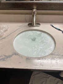 Vanity sink clogged