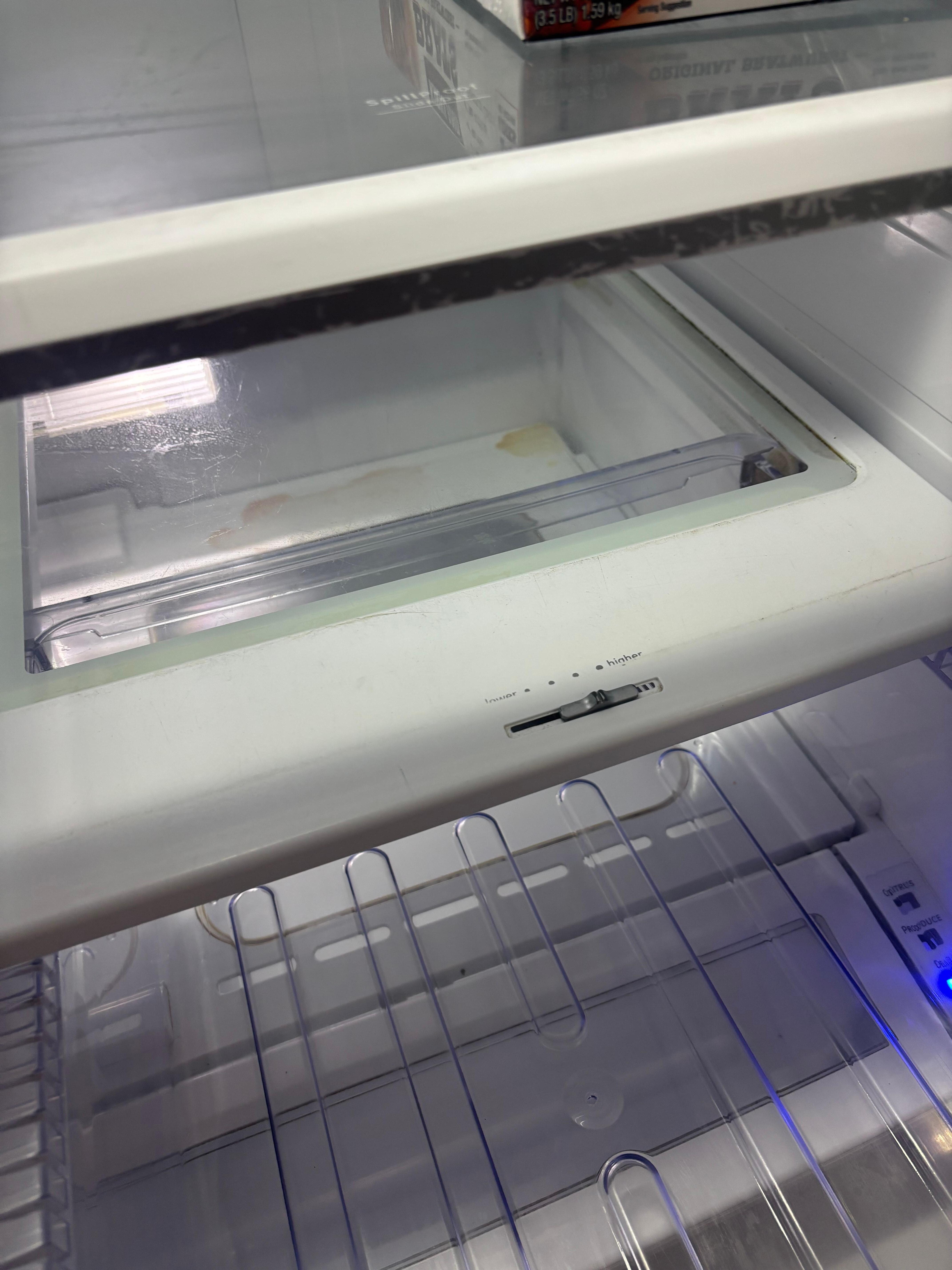 Meat juice in fridge