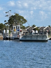The ferry trip on and off the island is really easy and a different type of commute to our regular Melbourne lives.