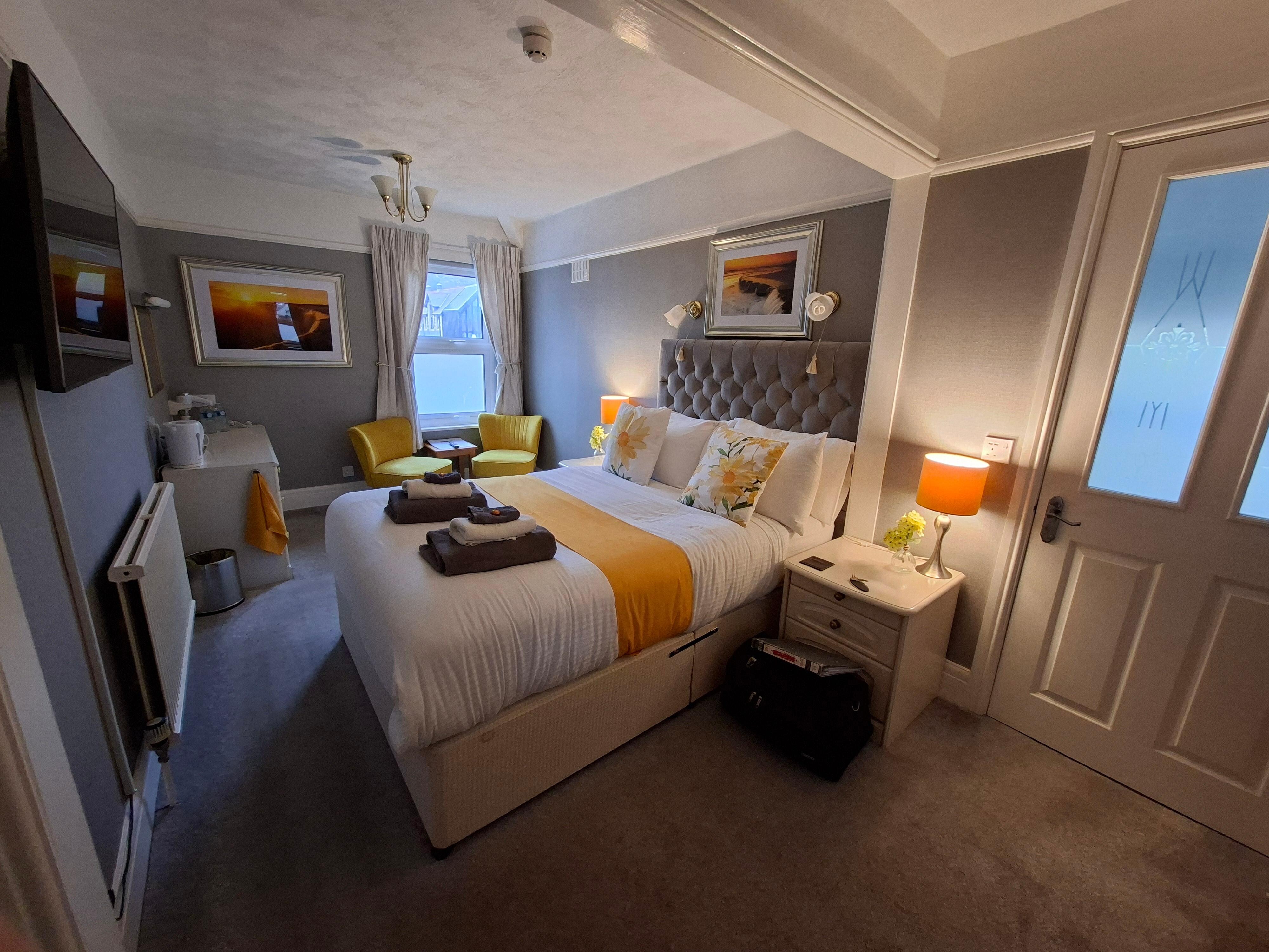 A spacious light bedroom