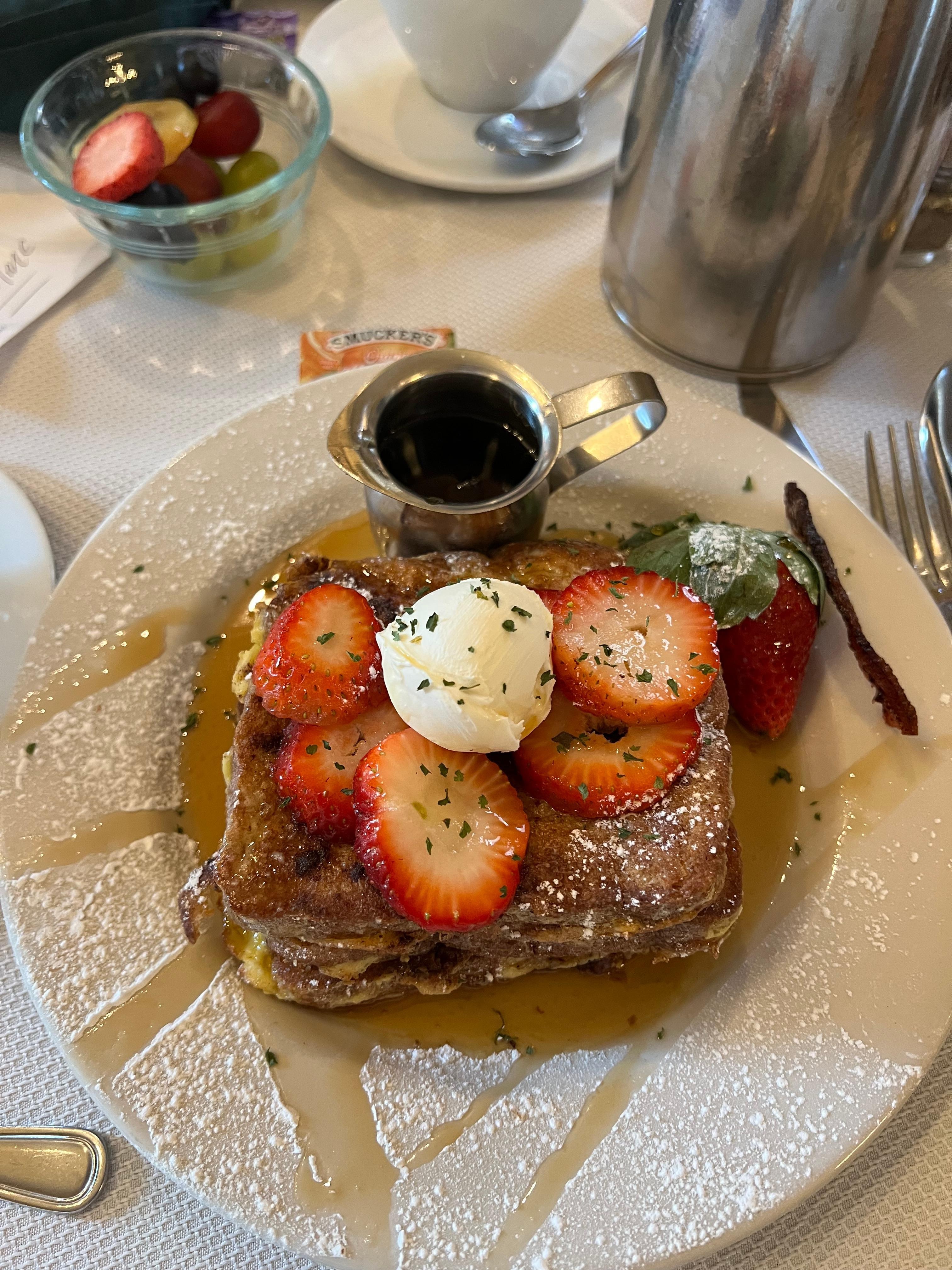 5 star breakfast made by Kesha. So delicious 