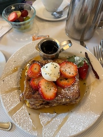 5 star breakfast made by Kesha. So delicious