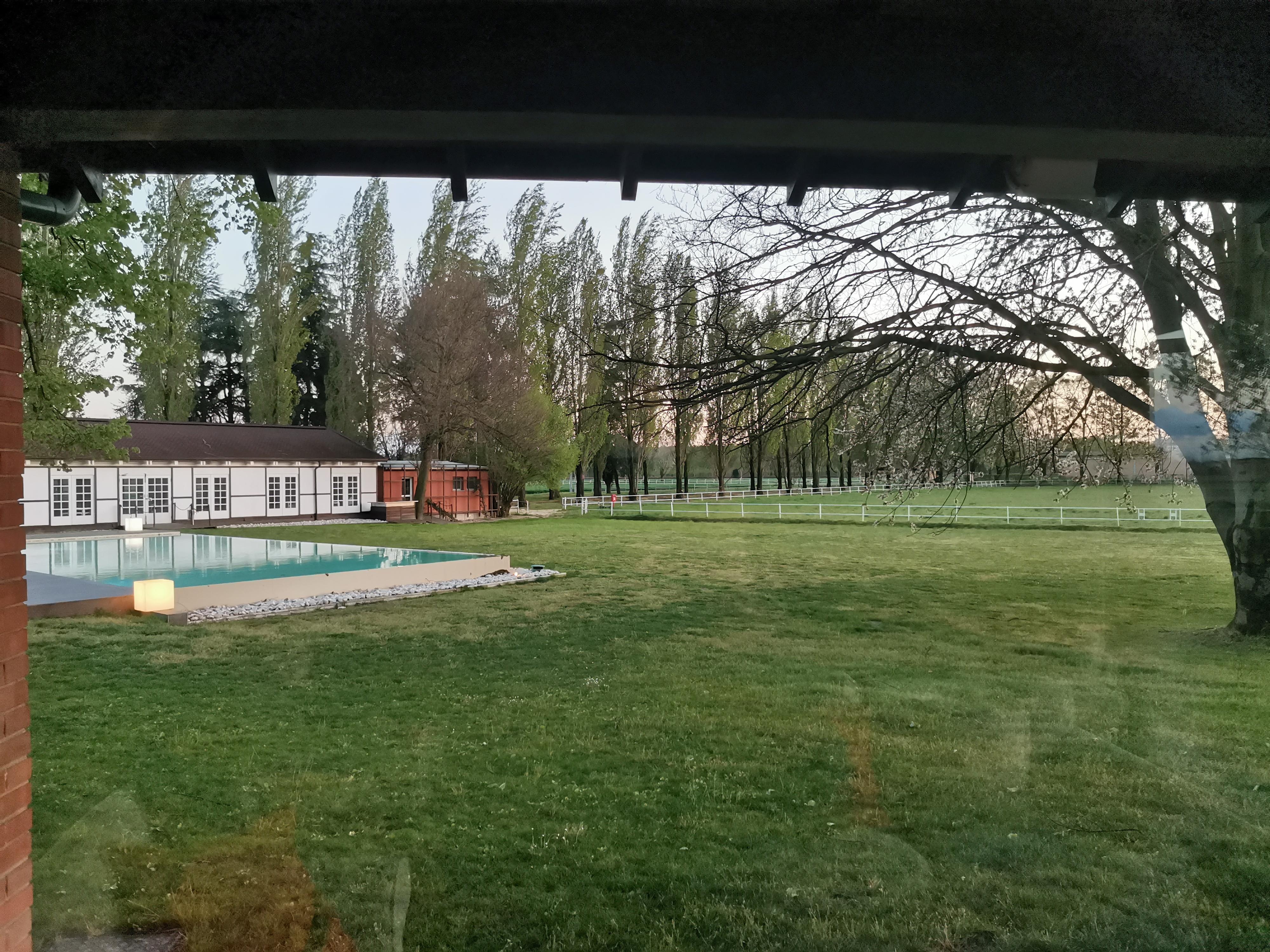 La piscina esterna (peccato non averla potuta sfruttare per la pioggia)