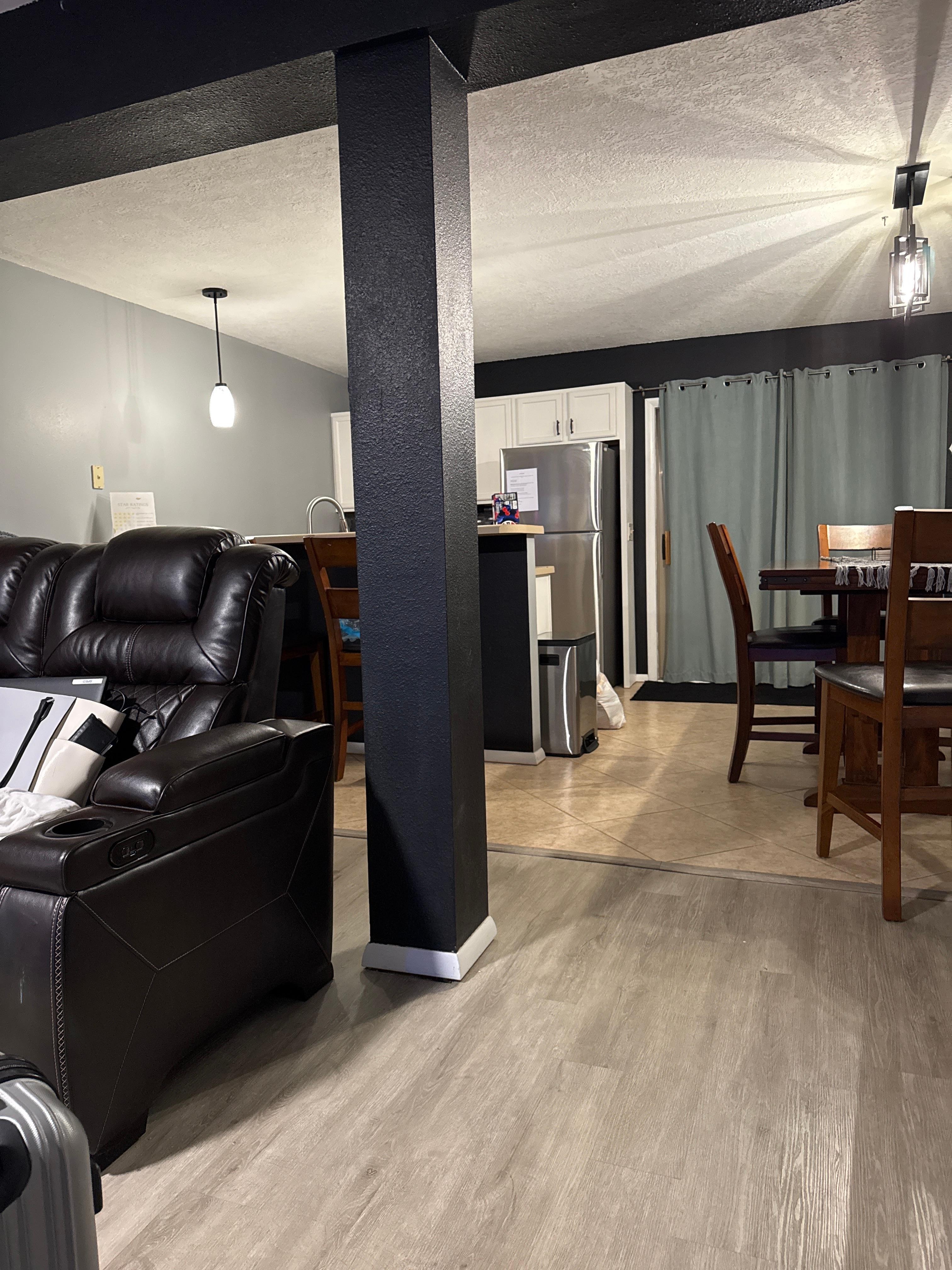 Awesome kitchen with everything you could possibly need. 